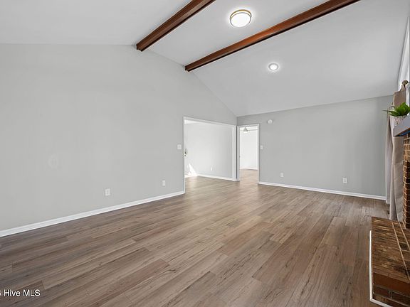 5th image of 101 Gatewood Drive