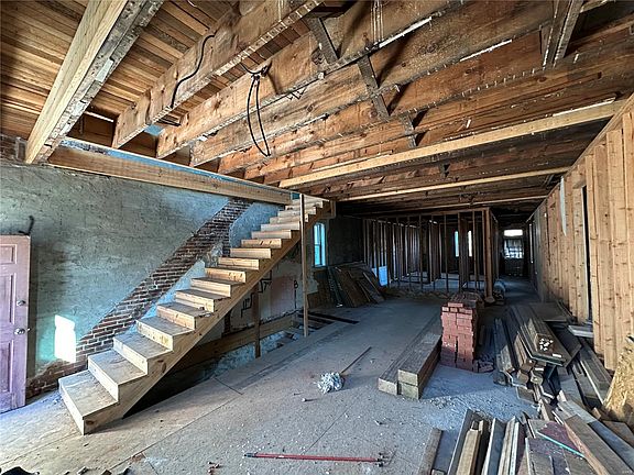 3rd image of 4118 S Compton Ave
