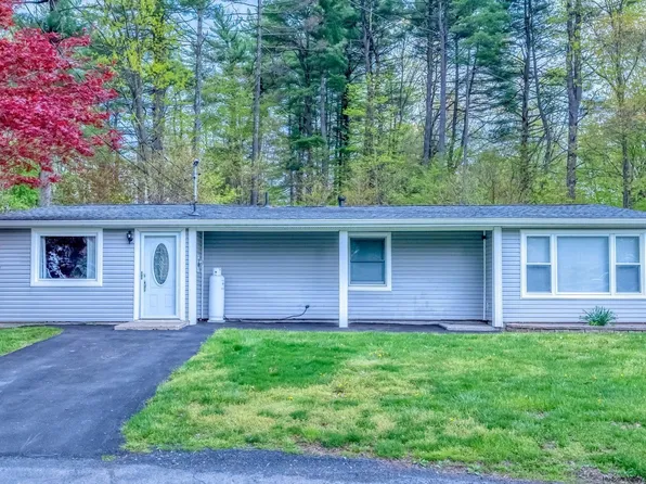 14 Country Club, Mt. Marion, NY 12456