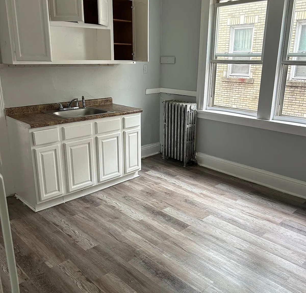 2 bed, 950 sqft, $1,249 — Photo 1