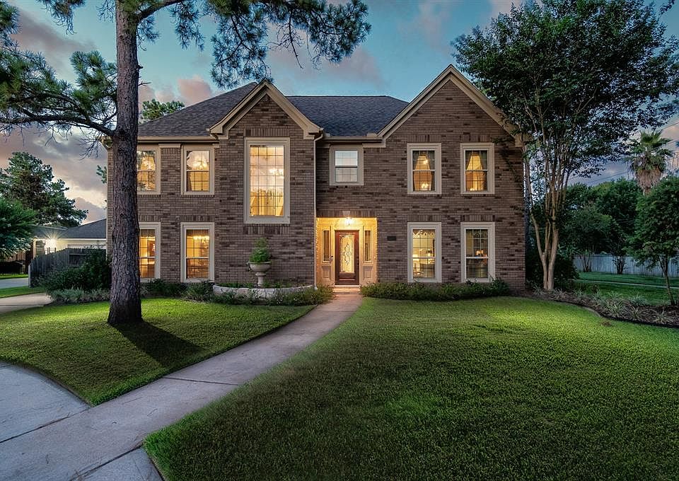 1st image of 15502 Juniper Hollow Way