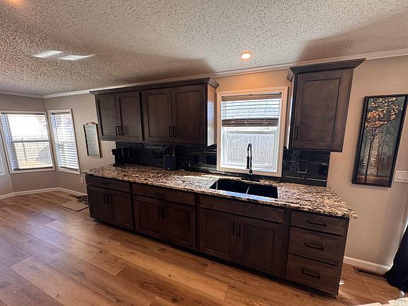 5th image of 1920 Cavalier Way