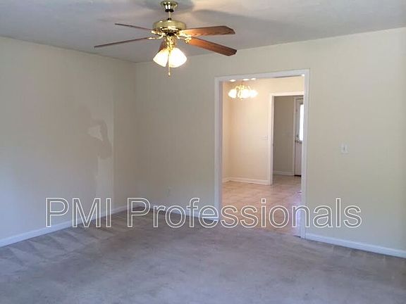 3rd image of 8482 Burleson Ln