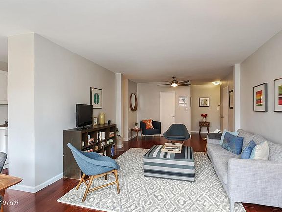 2nd image of 122 Ashland Pl #183