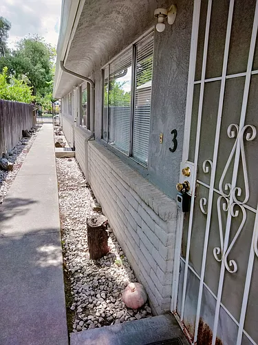 521 E Elm St #3 Photo 1 521 E Elm St #3 Photo 1