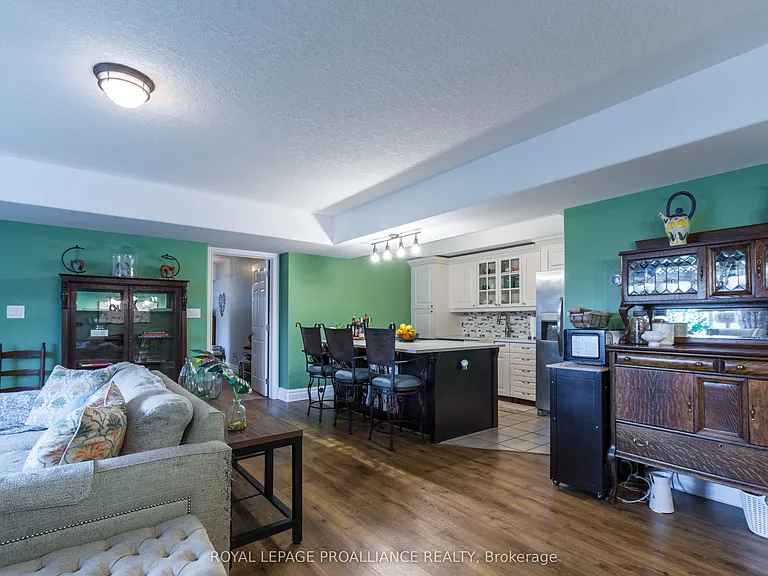 145 Farley Ave #103 — Photo 7