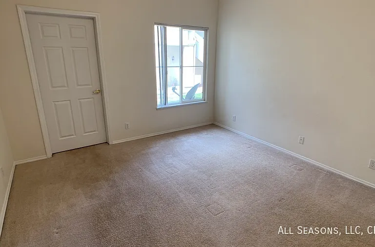 3790 Strawberry Field Grv #D — Photo 7