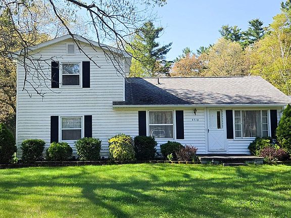 2nd image of 4710 Mackenzie Rd