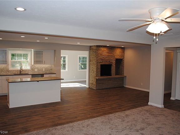 4th image of 141 Georgette Dr