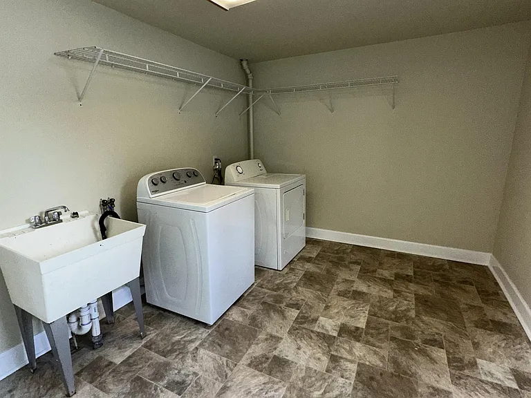 3531 Falls Rd #1 — Photo 3