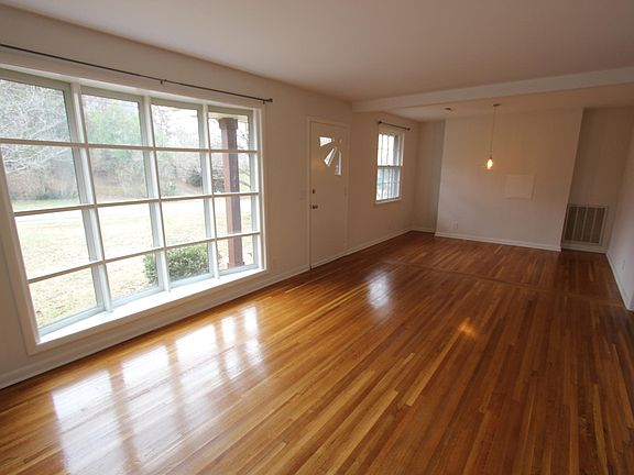 2nd image of 519 Glenpark Dr