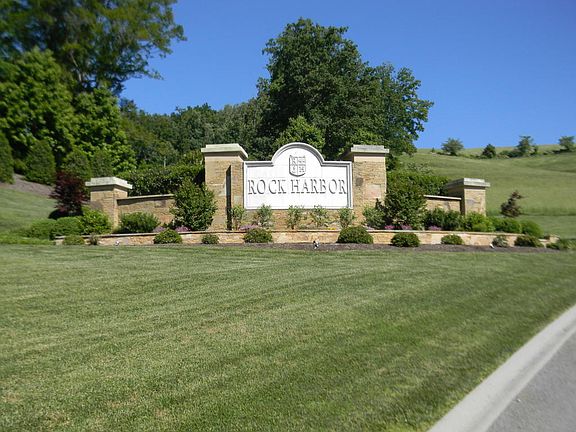 3rd image of Topaz Ln