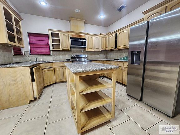 4th image of 3524 Shady Grove Trl