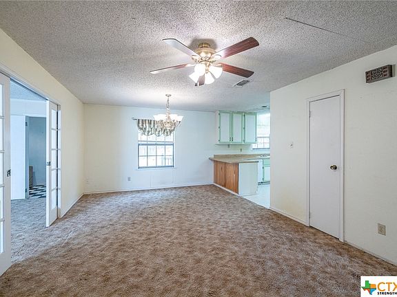 4th image of 18 Sun Flower Cir