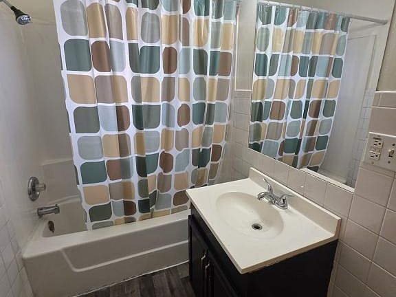4th image of 112 S Wildridge Dr #3