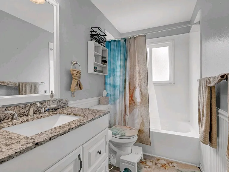 341 Longfellow Dr — Photo 19