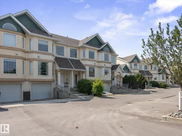 11717 9b Ave NW #15, Edmonton, AB T6J 7B7