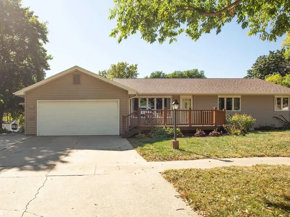 1506 E Nebraska St, Algona, IA 50511