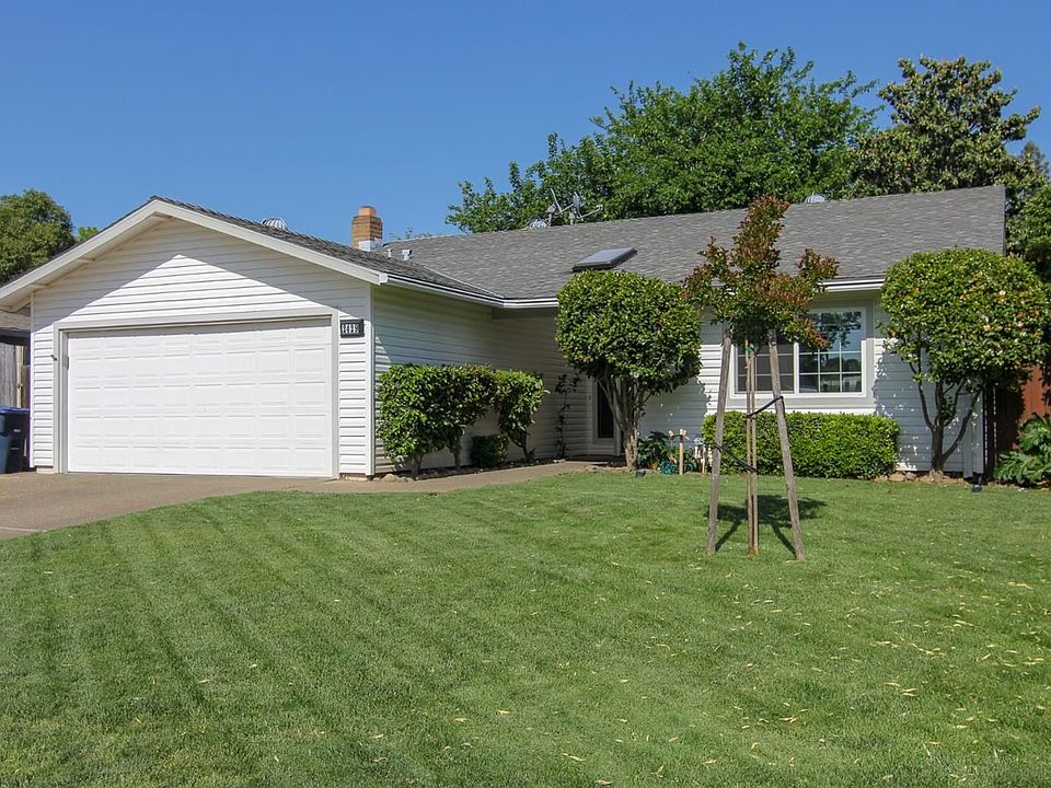 1st image of 2429 Berrywood Dr