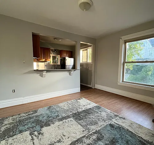 947 Deely St #2 Photo 1