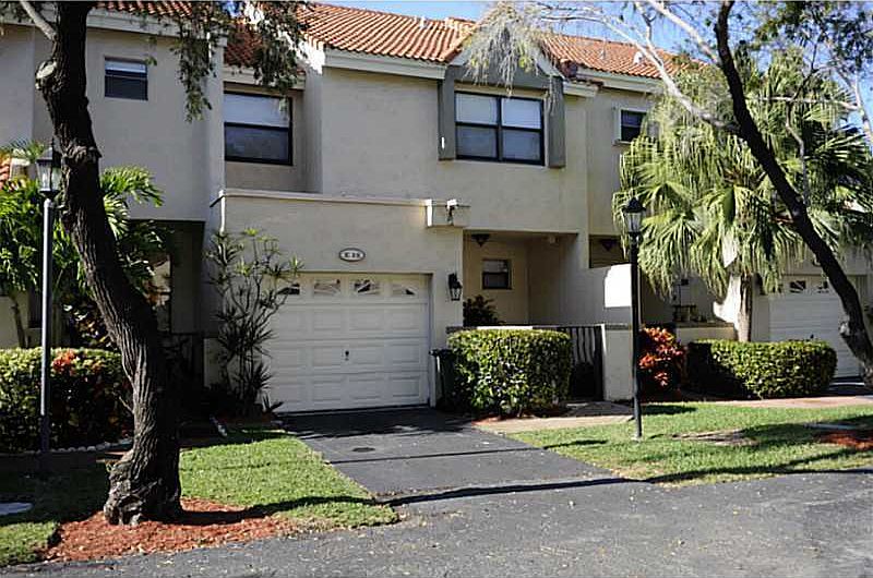 1st image of 21175 Mainsail Cir APT E14