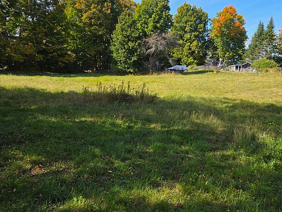 3rd image of 12 Mills Road