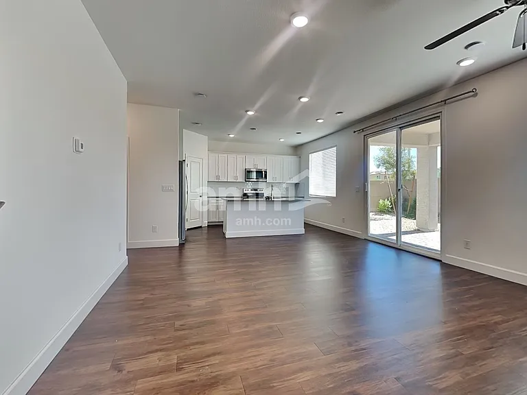 4837 Colossal Star St — Photo 7