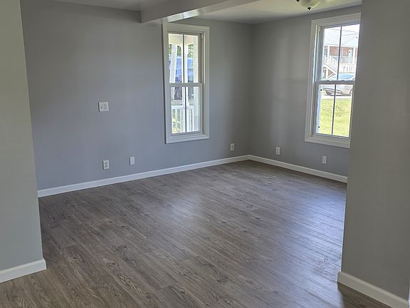 5th image of 403 Morningside Ave