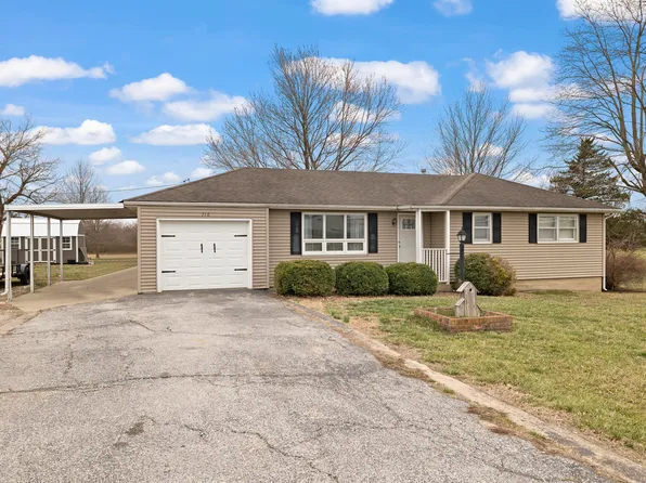 716 West Street, Stockton, MO 65785