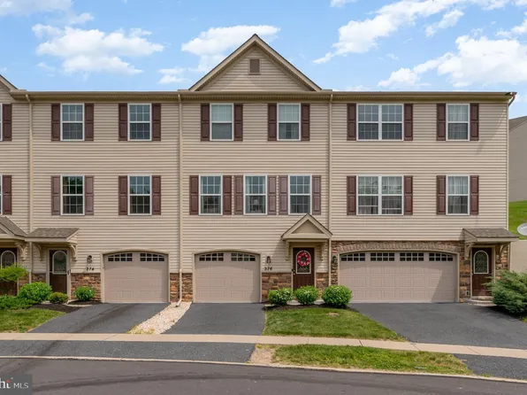 376 Weatherstone Dr, New Cumberland, PA 17070