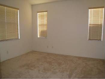 4th image of 104 Flame Vine Way