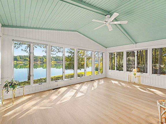 5th image of 111 Swan Run Ct