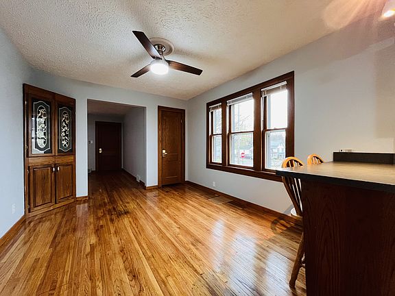 5th image of 1062 W 4th St Floor 1