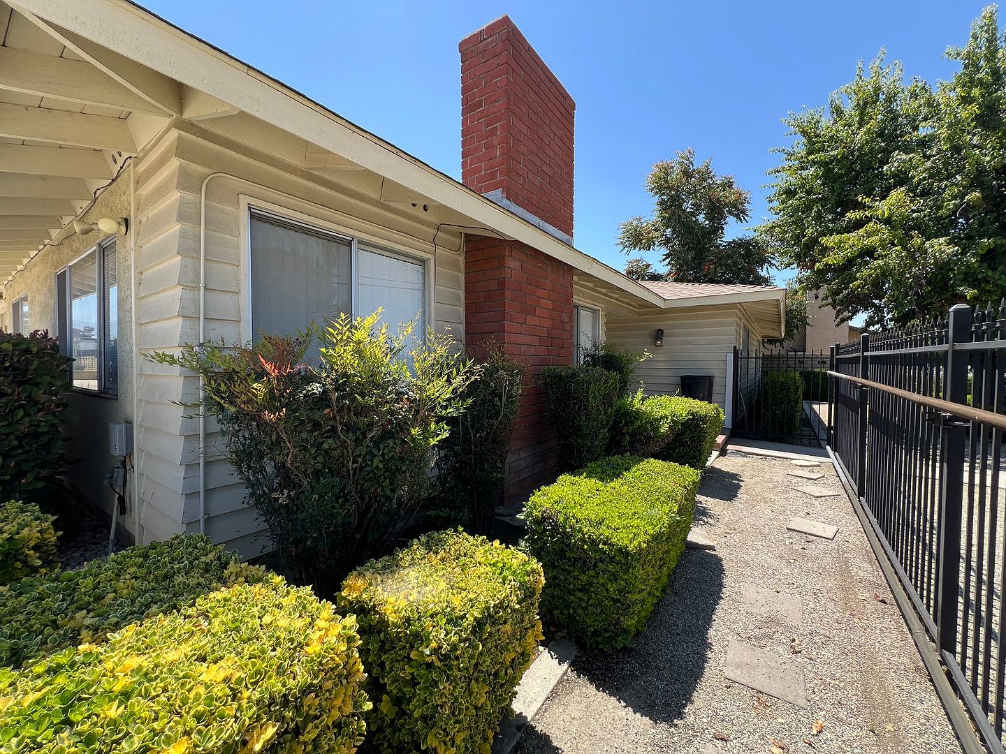 930 S Buena Vista St APT A, Hemet, CA 92543 | Zillow