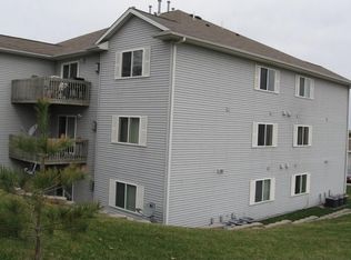 577 N 4th St, West Branch, IA 52358