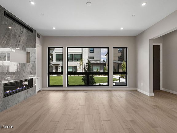 4th image of 52 Campolina St