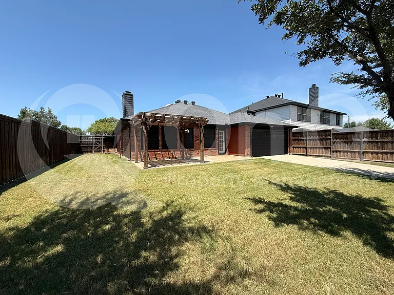 6624 Morningdale Ln — Photo 7