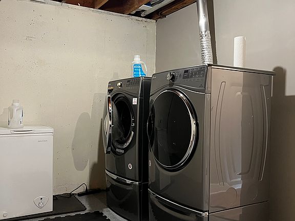 3rd image of 12641 E Alaska Pl
