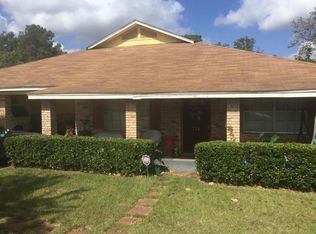 228 Fairway Dr, Hattiesburg, MS 39401