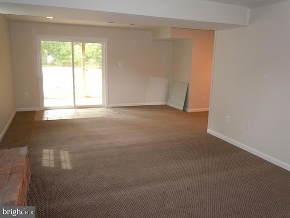 4th image of 7414 Fenwood Ct