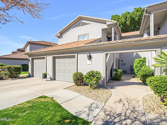 2nd image of 7401 W ARROWHEAD CLUBHOUSE Drive #2040
