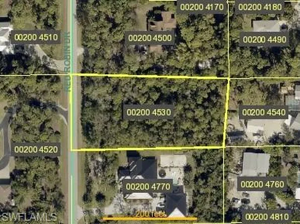 24509 Red Robin DR, BONITA SPRINGS, FL 34135