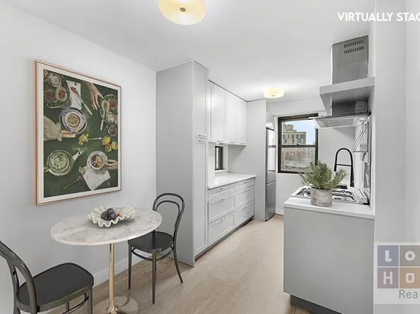 212 East Broadway image 9 of 31