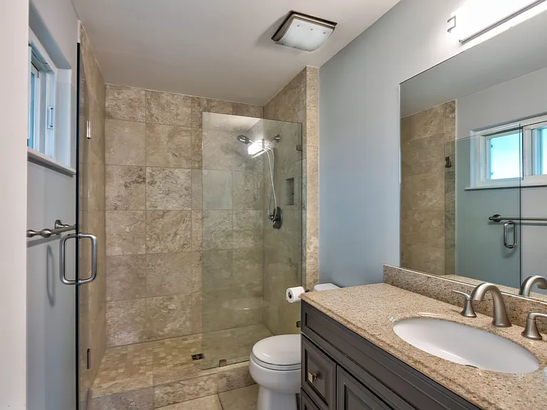 12310 S Hills Dr — Photo 32