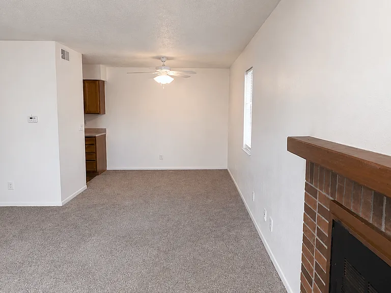 Candlewyck Apartments — Photo 22