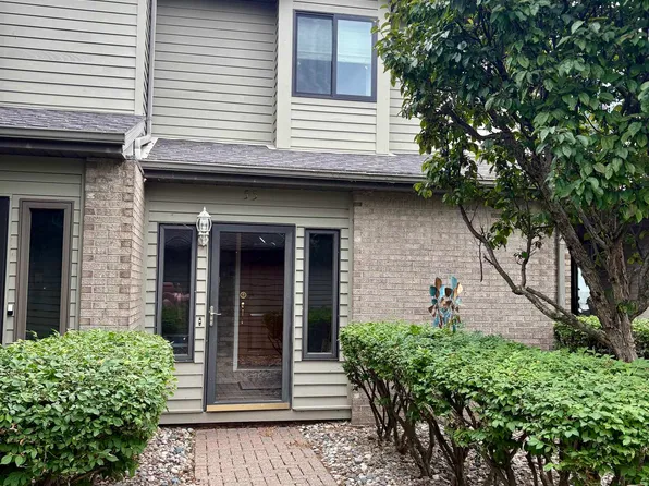 55 Harbour Pointe Dr, Linwood, MI 48634