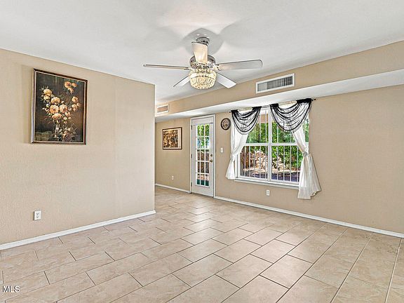5th image of 5457 Gate Ridge Cir