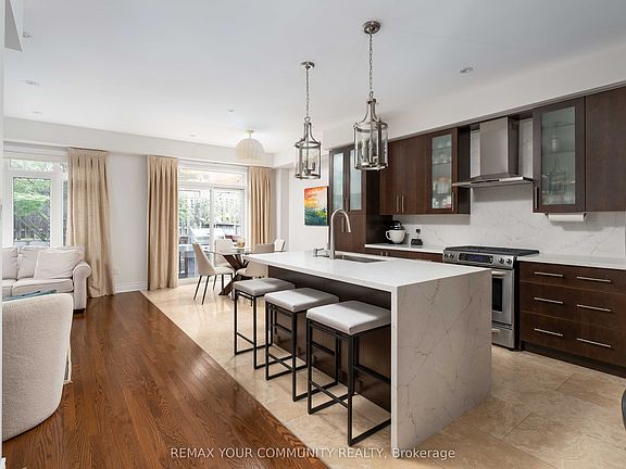2nd image of 24 Gala Ln