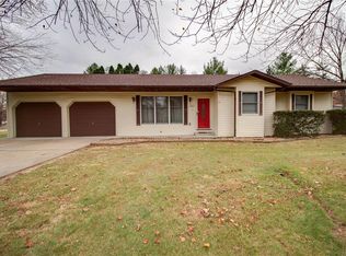 704 Cheshire Rd, Troy, IL 62294