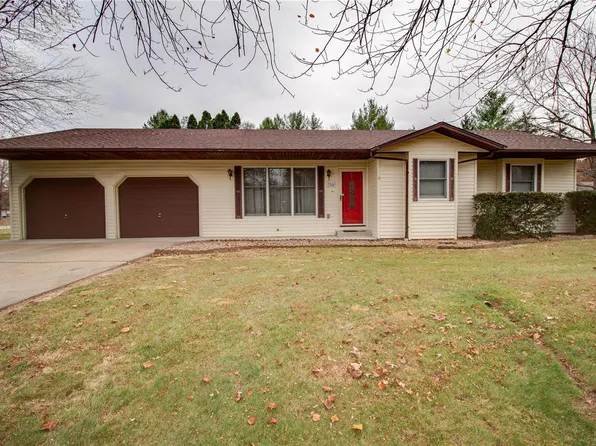 704 Cheshire Rd, Troy, IL 62294